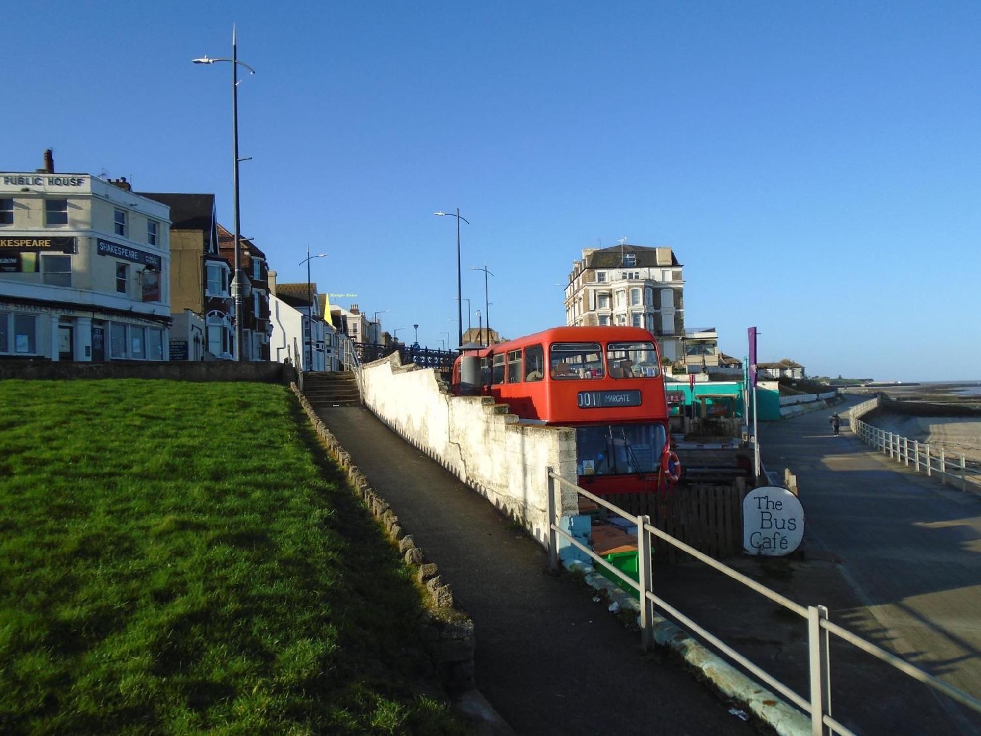 Ocean View Double With Ensuite, With Access To Private Garden And Bike Store Margate Exterior photo